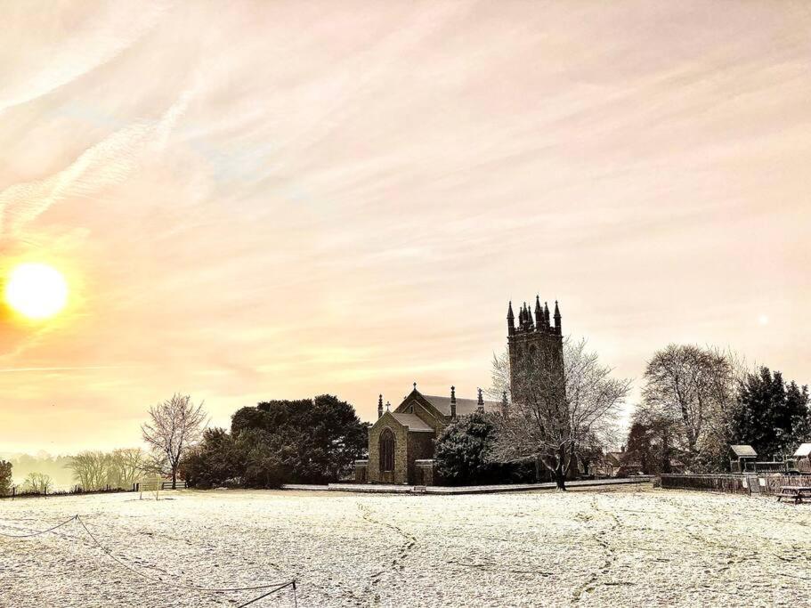 Cosy Retreat In The Heart Of The Cotswolds. Apartment Чипинг Нортън Екстериор снимка