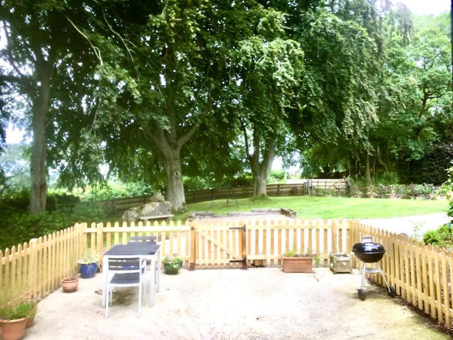 Cosy Retreat In The Heart Of The Cotswolds. Apartment Чипинг Нортън Екстериор снимка