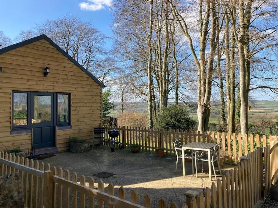 Cosy Retreat In The Heart Of The Cotswolds. Apartment Чипинг Нортън Екстериор снимка